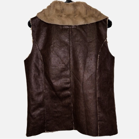 Olive & Oak brown faux suede and fur vest - Picture 2 of 7